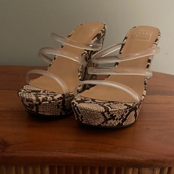 Snake Print Women's wedges - Picture 1 of 5